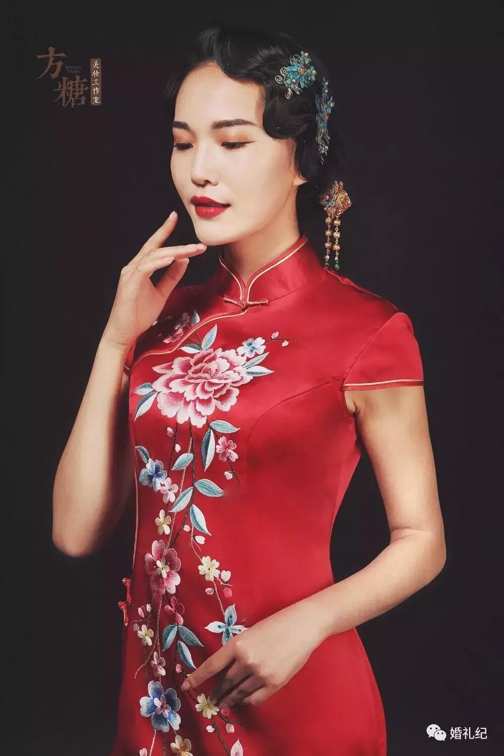 如何挑选合适中式婚礼的妆容,中式婚礼搭配