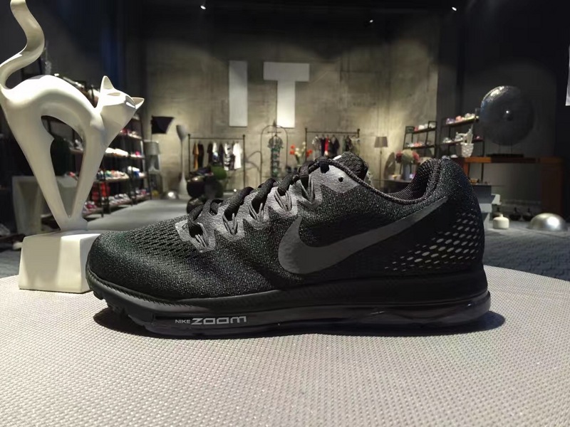 nike登月跑鞋合适跑步吗,nike登月鞋合适夏天穿吗