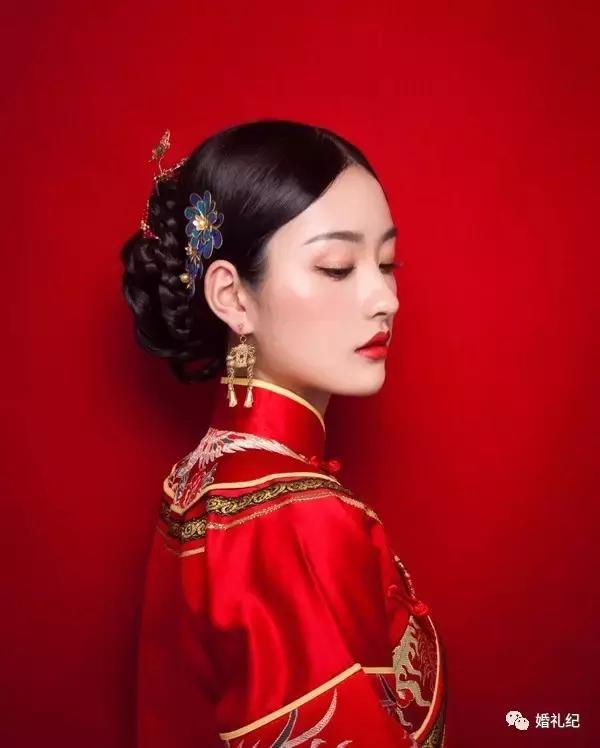 如何挑选合适中式婚礼的妆容,中式婚礼搭配