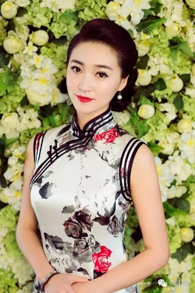 如何挑选合适中式婚礼的妆容,中式婚礼搭配