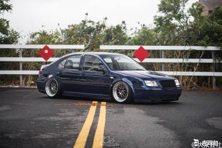 大学生不到2万买辆二手大众老宝来，从此竟踏上漫漫修车路！