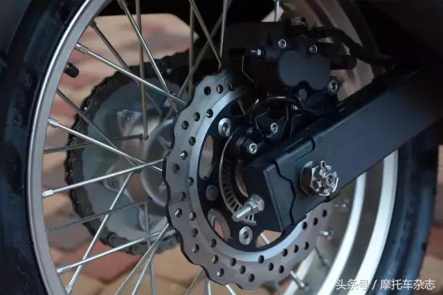 国内最便宜进口ADV来了！川崎Versys-X300售价4.75万起，但是……