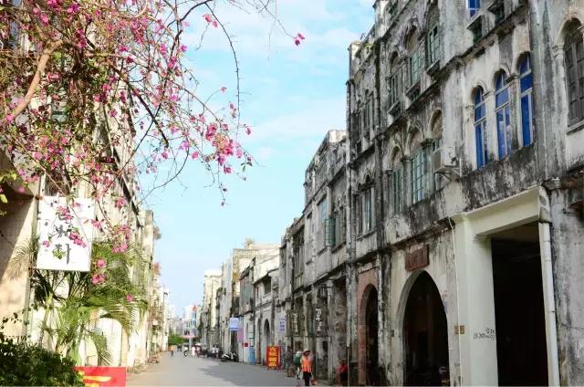 新乡必吃十大特色小吃步行街,舌尖上的古街美食街