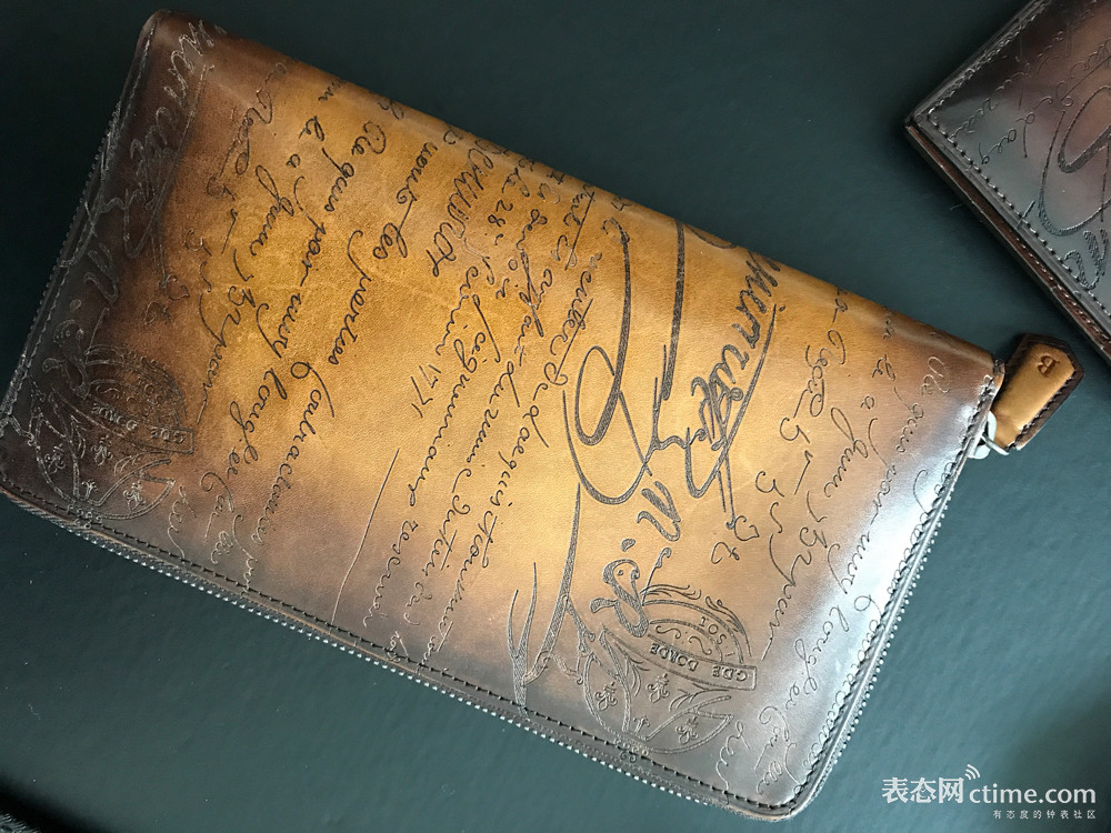 louisvuitton路易·威登男士钱包,路易威登男士手包哪款好看