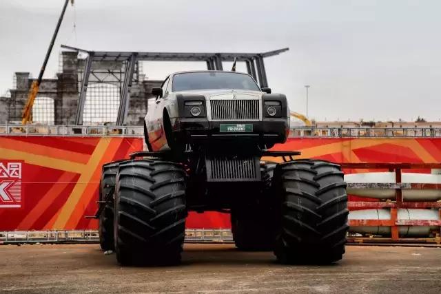 独家探营2017英雄会！不止硬汉越野车，还有超跑和战斗机？