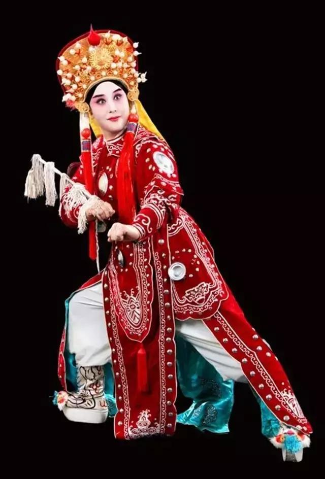 有一种戏曲唱词比诗词还美,超级唯美的戏曲唱词