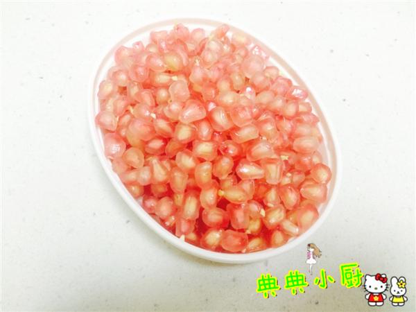 学会这招教你快速剥出完全石榴,石榴如何剥能够粒粒分明