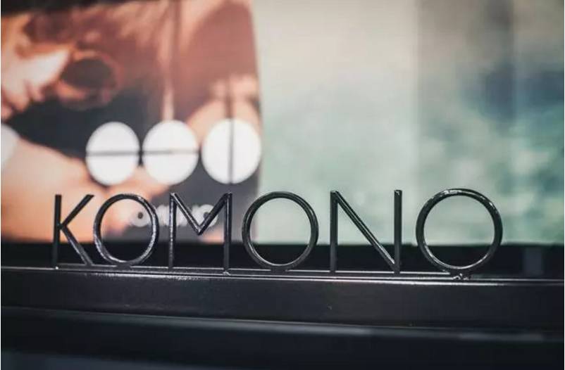 komono｜把手表放在画里卖？究竟是卖画还是卖手表啊