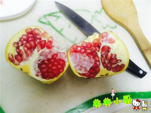 学会这招教你快速剥出完全石榴,石榴如何剥能够粒粒分明