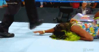 老麦头破血流,wwe老麦头破血流