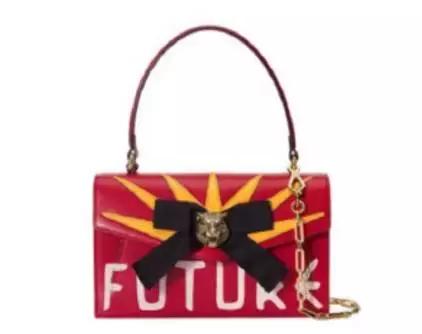 杨幂穿的gucci的格纹外套,杨幂celine上衣