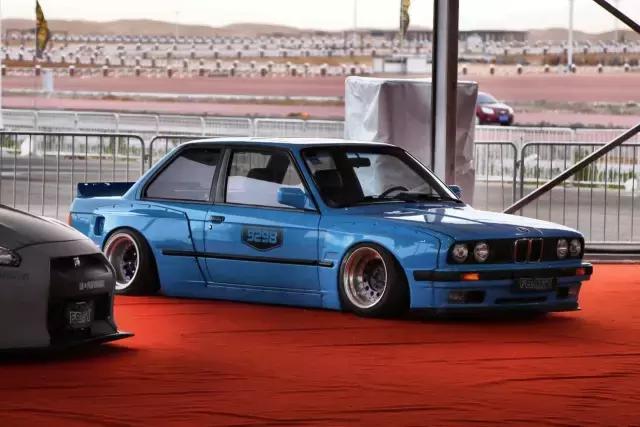 独家探营2017英雄会！不止硬汉越野车，还有超跑和战斗机？