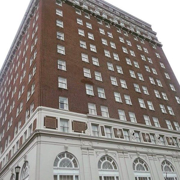 13个全球最热门猛鬼饭店，刺耳*吟呻**的躯干！