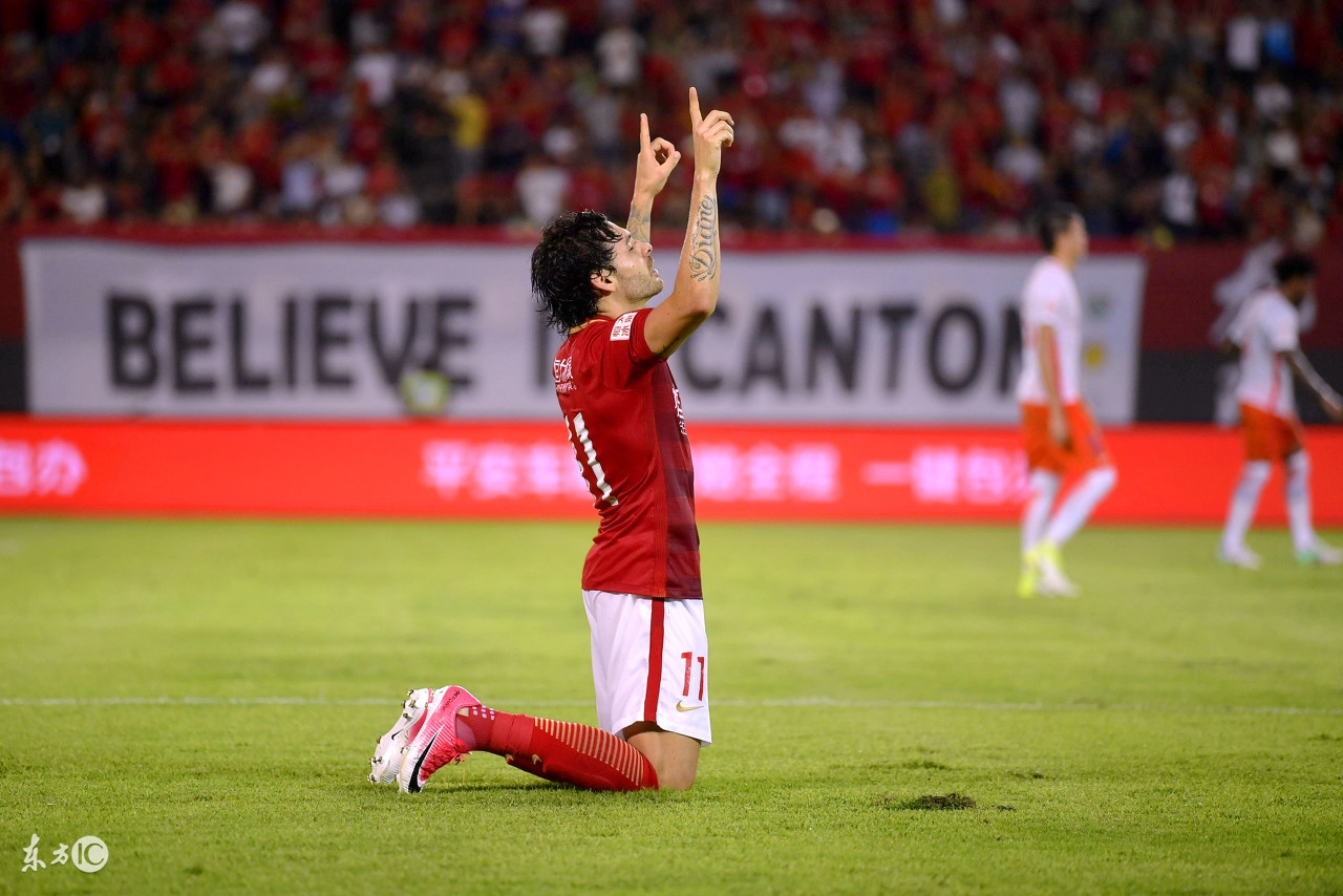 今晚的高拉特尽力了！请广州恒大球迷们不要嘘他！