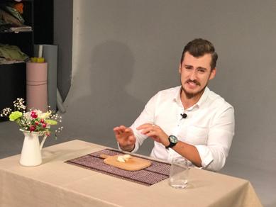 请100个老外吃中国美食,一群老外试吃中国美食