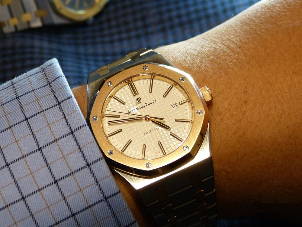 手表表壳如何修复翻新,手表表冠划痕怎么修复