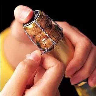 一场桃红起泡酒的品鉴,起泡酒如何品鉴