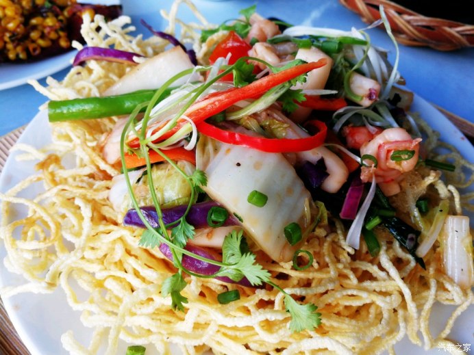 古迹寻访越南芽庄占婆塔,探索越南神秘长发村