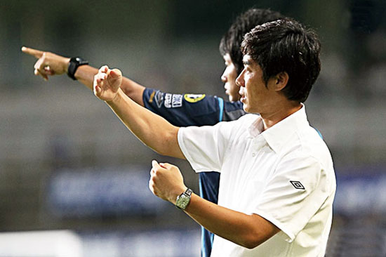 昨天是中超，今日是J联，为何韩国教练亚洲走俏