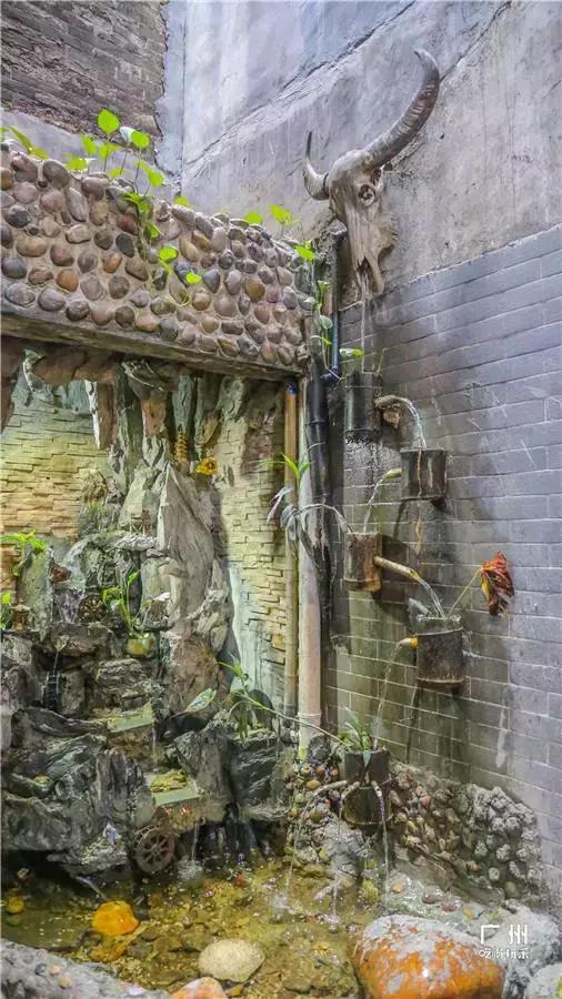 广州有家云吞面开了64年，十元一碟炸云吞！深藏巷中的老广味！