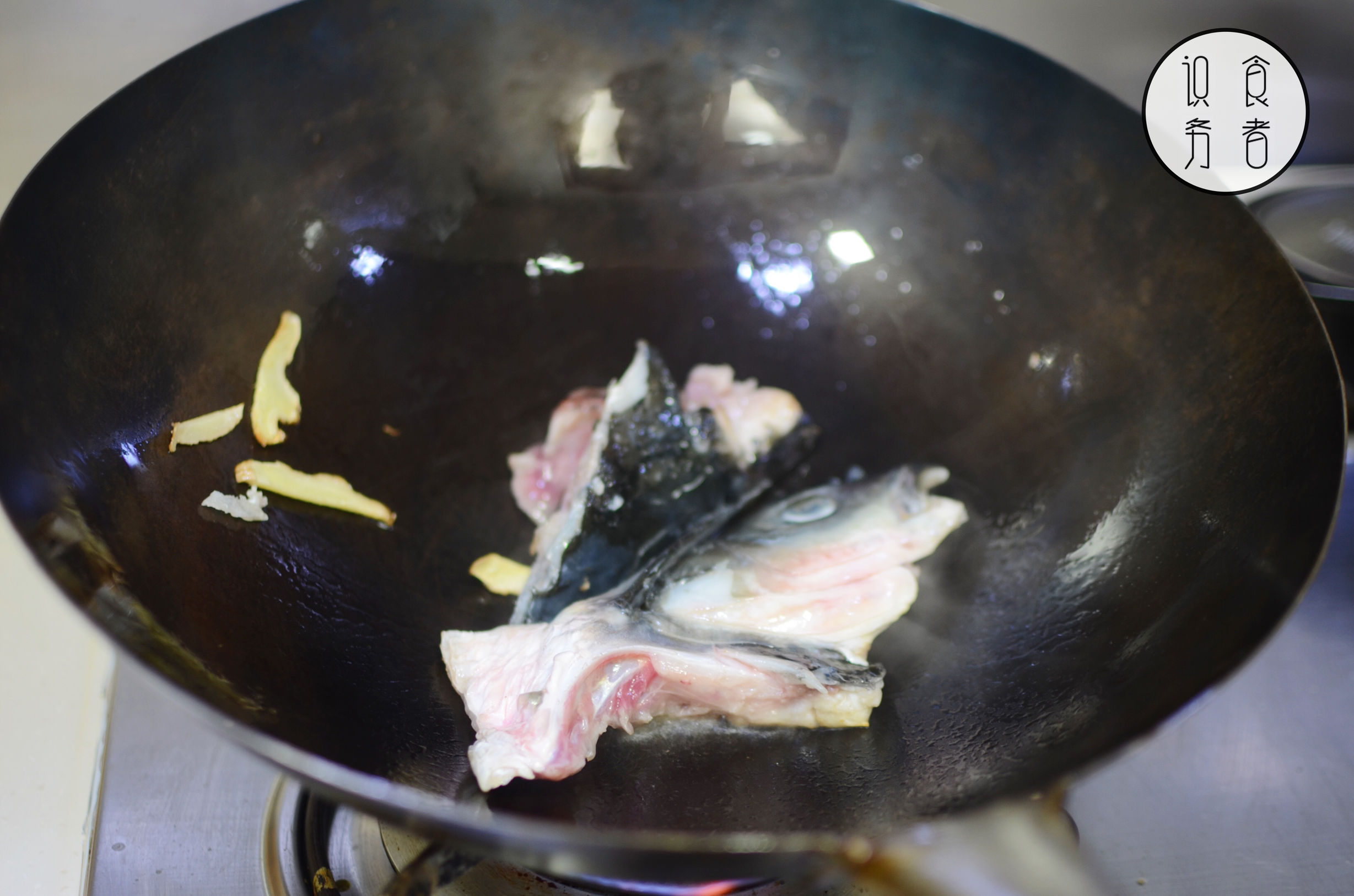 美食制作白菜豆腐鱼头汤的做法,白菜鱼头汤做出来有点苦