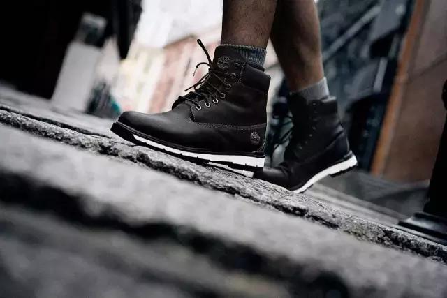 踢不烂大黄靴滴上了油渍,踢不烂大黄靴timberland