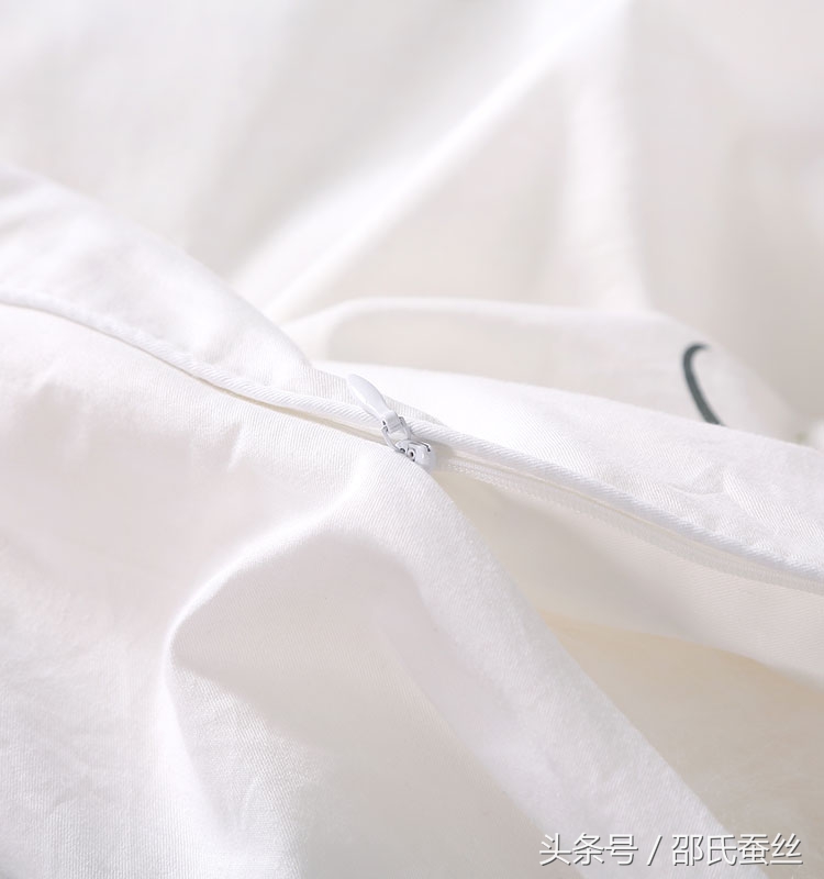 蚕丝被用久了为什么会变重,蚕丝被用久了是什么样子