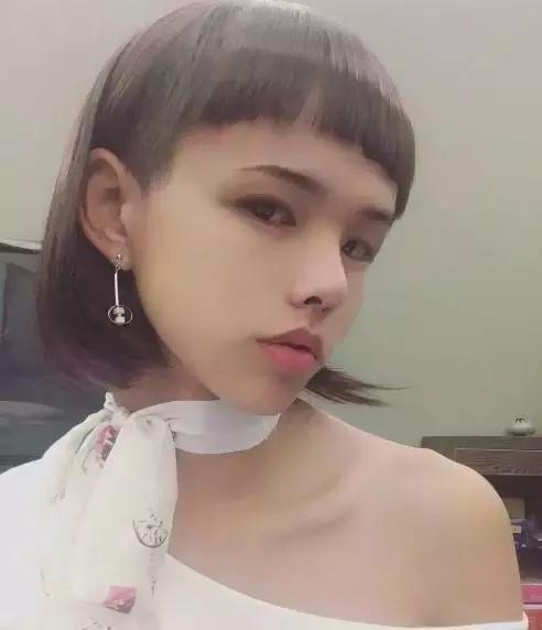 新手化妆应该买哪些东西,新手化妆要买什么平价学生