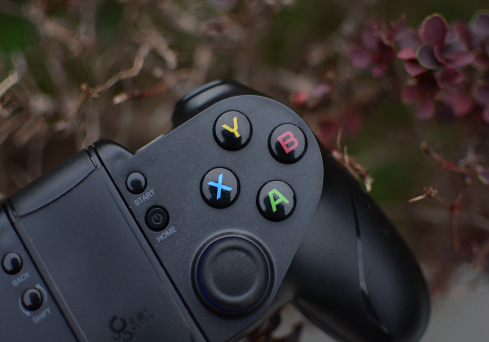 北通p1手柄测试,王者荣耀双按键手柄一键连招神器