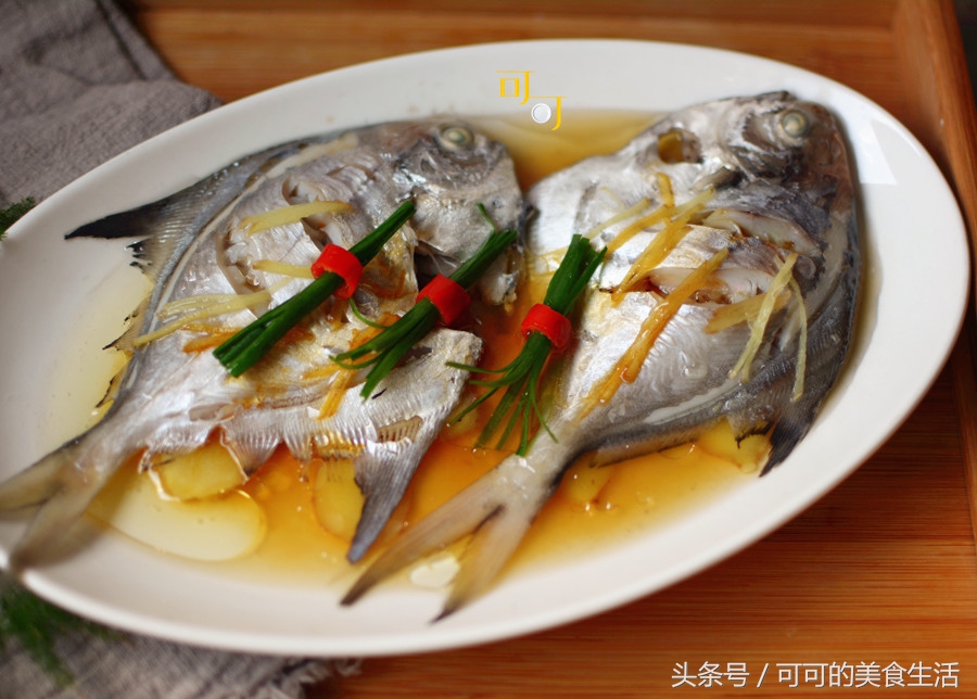 鲳鱼的家常做法清蒸鲳鱼,清蒸鲳鱼需要预先处理鲳鱼内脏吗