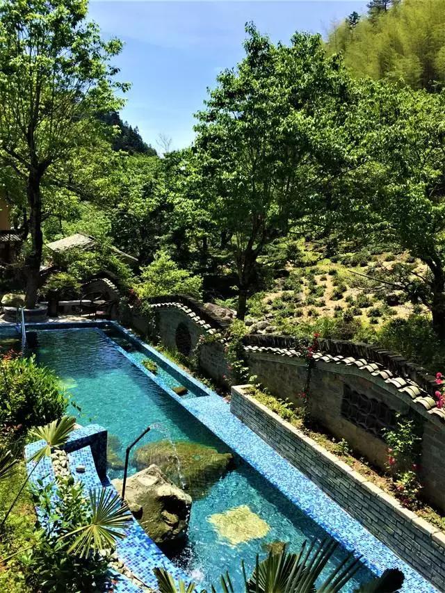 30年间从学徒到大师，46岁他隐居黄山脚下匠心造出2000㎡避世山居