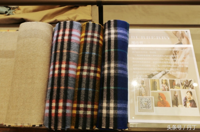 美女三亚之旅、疯狂购物、刷爆银行卡、