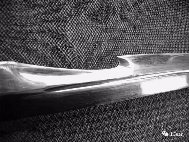 吊了！两款经典战术刃居然力压世界上最毒的*刀刺**56式三棱*刺军**