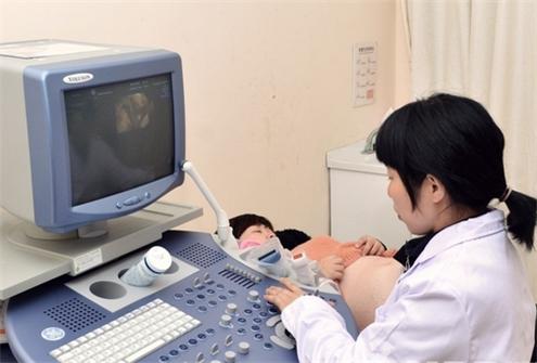 做四维看到胎儿最想说的话,做四维医生说宝宝发育得很好