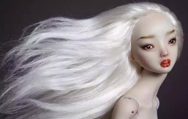 李晨花200万买的求婚娃娃，到底什么来头？