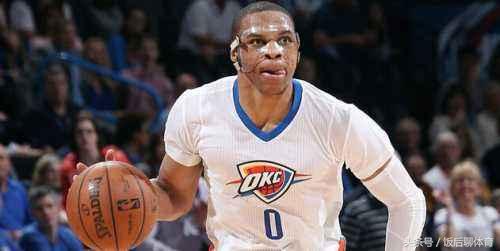 c罗和梅西的薪水谁最高,梅西和c罗历年年薪一览表