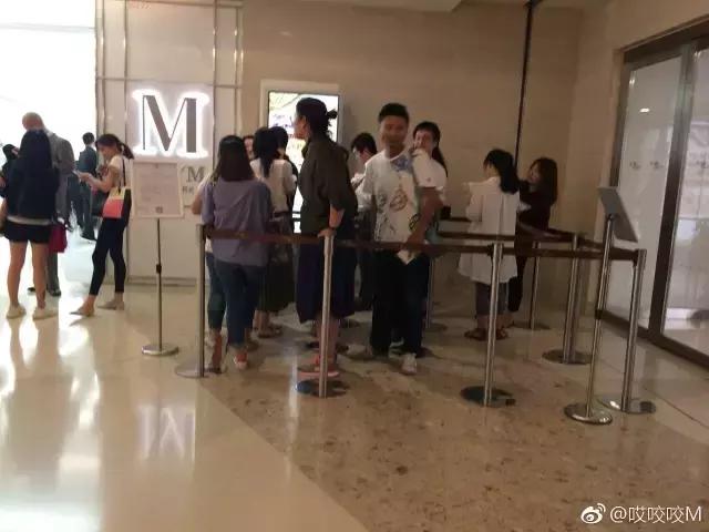 活久见！现在Lady M的外带蛋糕开始摇号了！告捷率竟逼近抢沪牌！