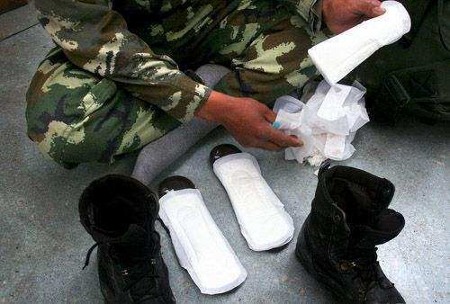 大学卫生巾神秘“消失”，经调查竟然被男生抢光