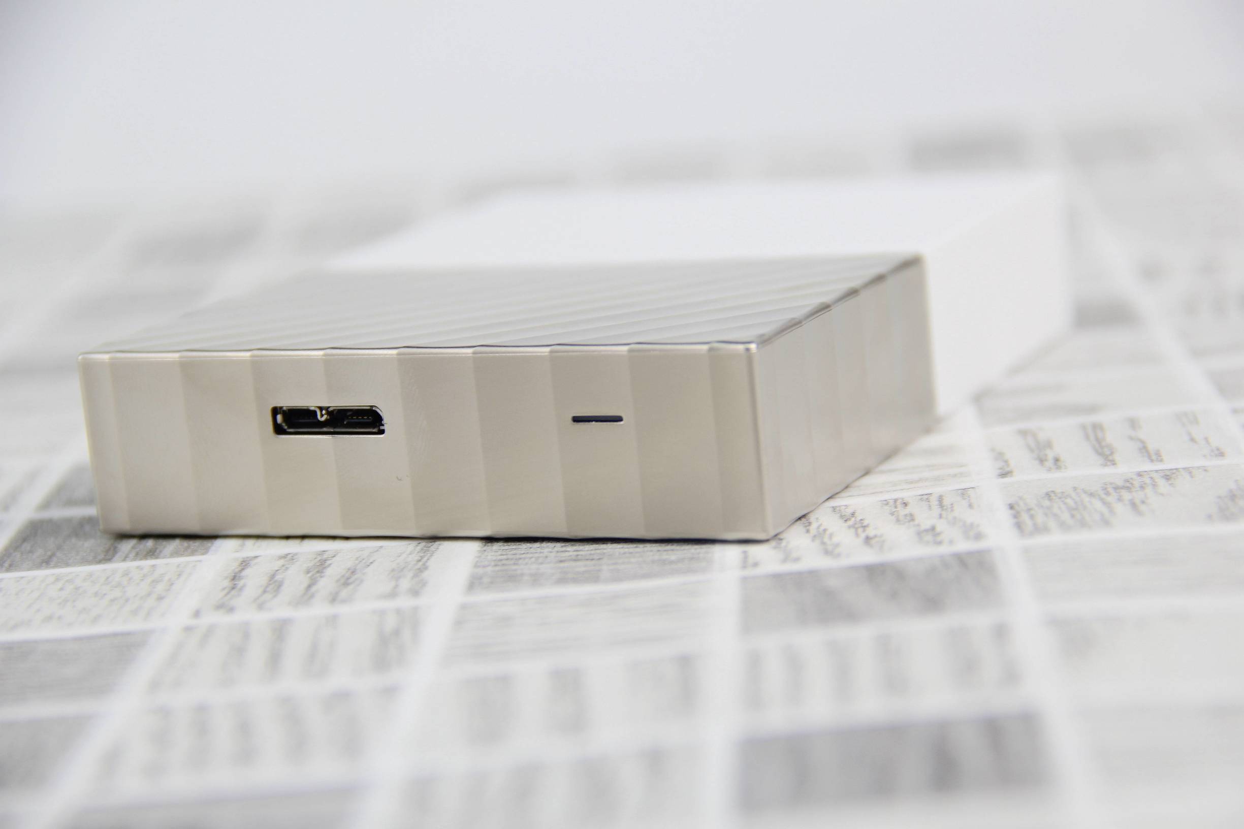 西部数据mypassport移动硬盘拆解,西数mypassport移动硬盘测评