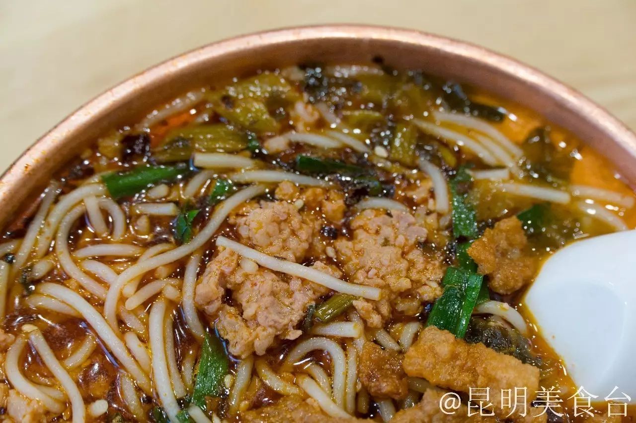 昆明排队到腿软的14家民间老店，吃过6家以上算你厉害