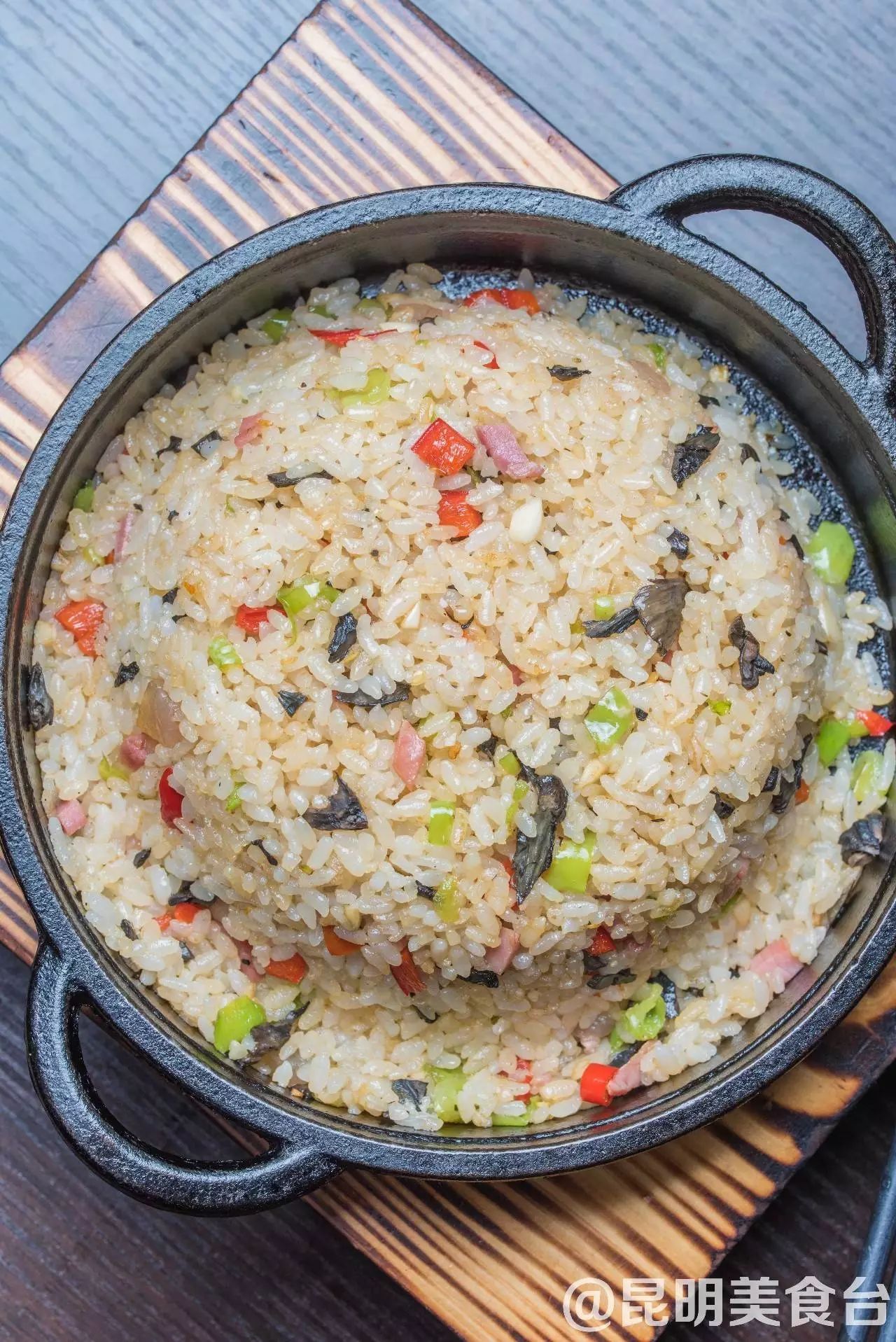 昆明排队到腿软的14家民间老店，吃过6家以上算你厉害