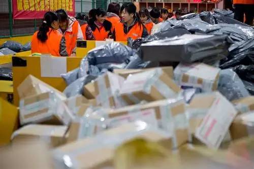 寄快递没收件有物流信息吗,快递员收包裹不给快递单号怎么办