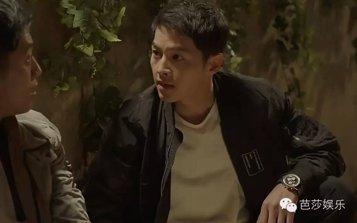 太阳的后裔为啥选宋仲基,太阳的后裔宋仲基帮宋慧乔扎头发