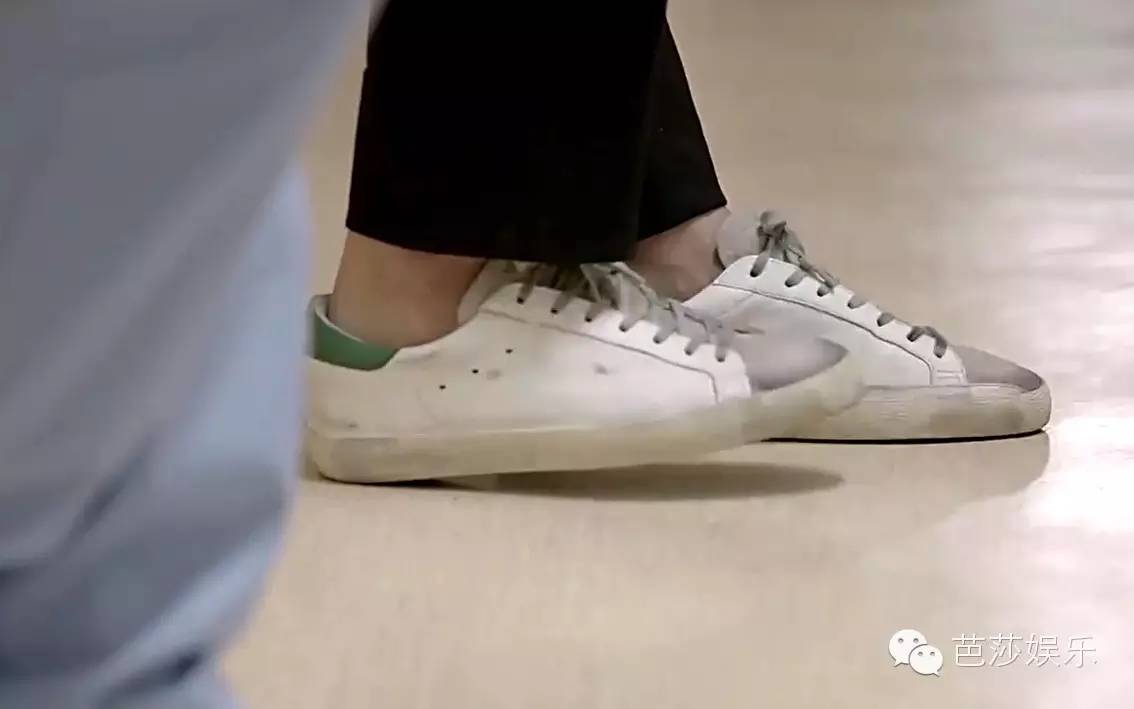 太阳的后裔为啥选宋仲基,太阳的后裔宋仲基帮宋慧乔扎头发