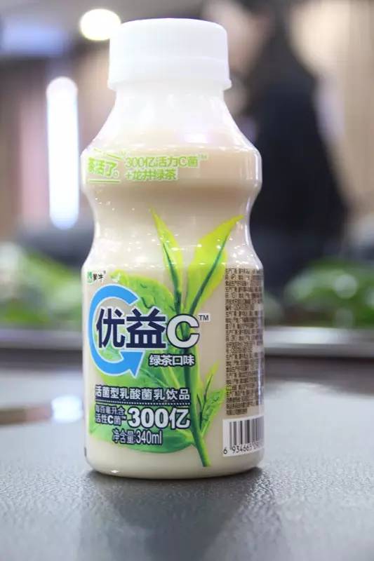 “牛奶男星”怎么喝出来，带你们看看蒙牛工厂内部就知道了！