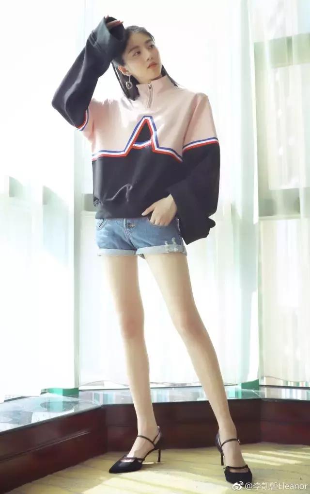 99后北影校花王俊凯同学，出演苹果广告，刚大一就拍了腾讯网剧