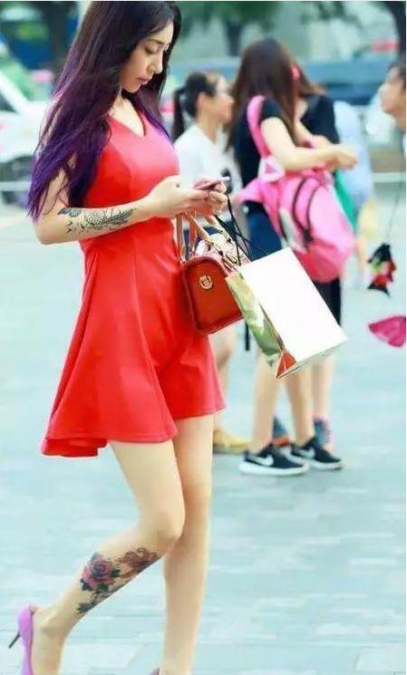 兔子是正经兔子，老爷爷比较意外