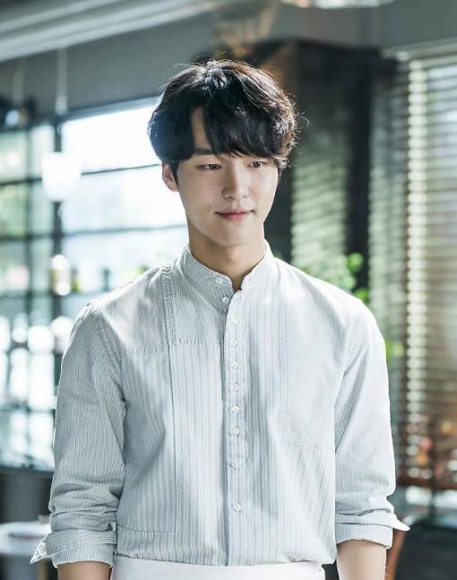 抛开狂撒鸡汤的烂俗剧情，没想到这部剧还有隐藏的看点