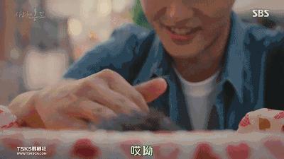 抛开狂撒鸡汤的烂俗剧情，没想到这部剧还有隐藏的看点