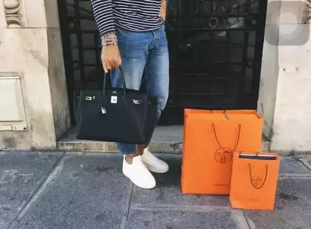 奢侈品购买时必须配货什么意思,需要配货的奢侈品叫什么名字